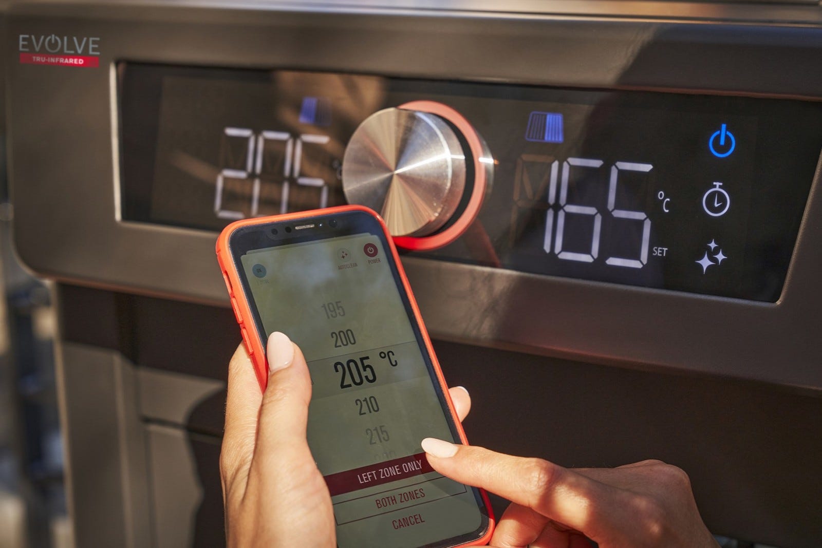 Med APP CONTROL kan du slappe af, mens du griller
